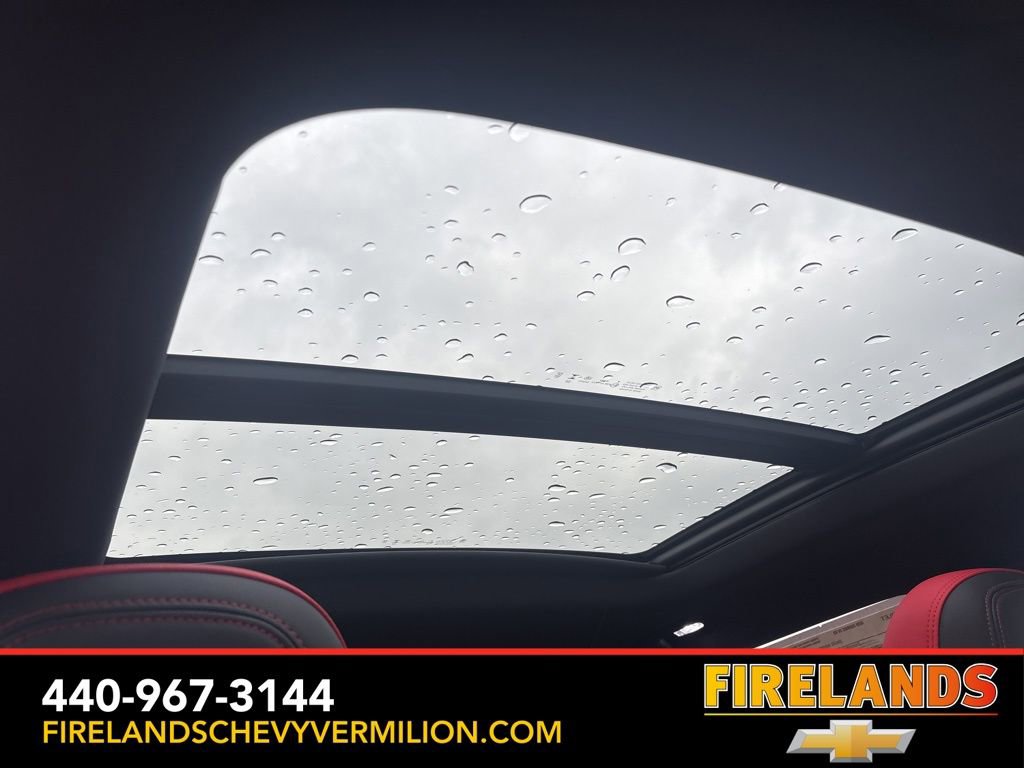 New 2026 Chevrolet Equinox EV RS image 3