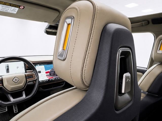 Used 2023 Rivian R1T Adventure AWD/4WD image 19