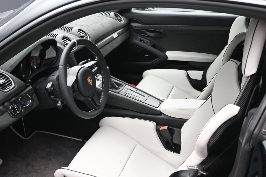 Certified 2025 Porsche 718 Cayman GT4 RS RWD image 7