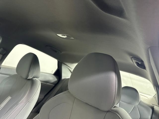 Used 2023 Hyundai Elantra SEL image 12