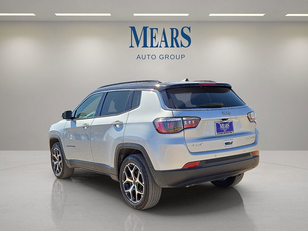 Used 2025 Jeep Compass Limited image 3