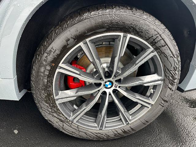 New 2026 BMW X5 xDrive50e w/ M Sport Package AWD/4WD image 7