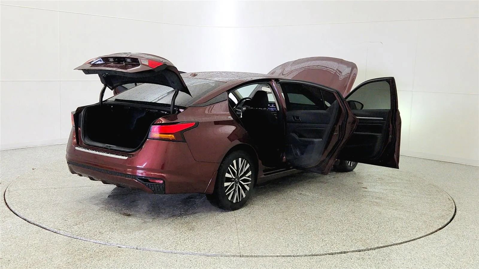 Used 2023 Nissan Altima 2.5 SV image 12