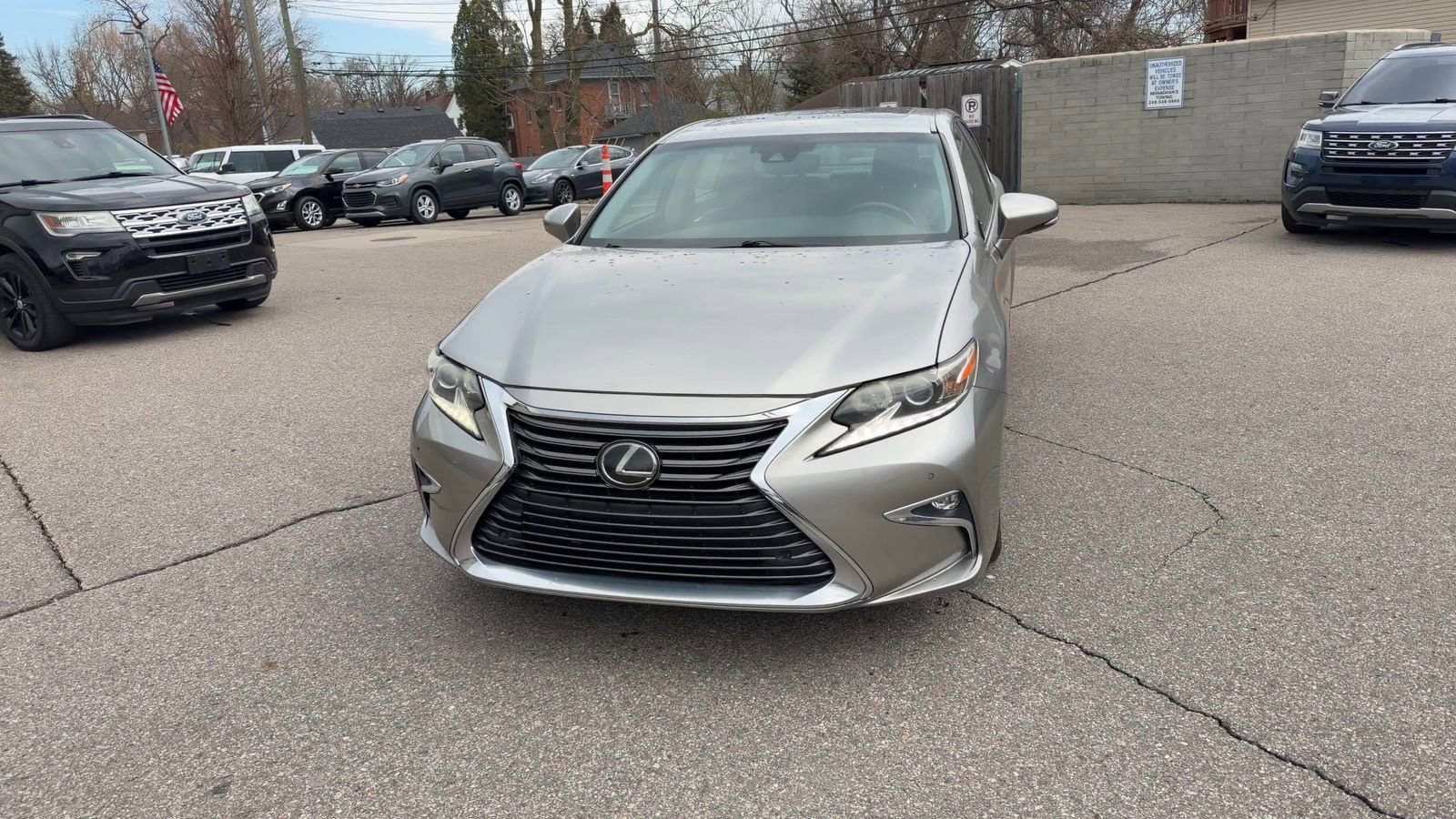 Used 2018 Lexus ES 350 w/ Premier Package image 3