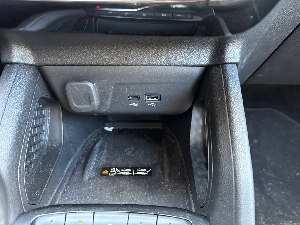 Used 2025 Chevrolet TrailBlazer LT w/ Convenience Package AWD/4WD image 32