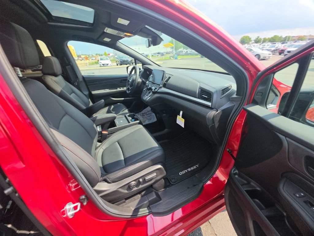 Certified 2026 Honda Odyssey Sport-L image 32