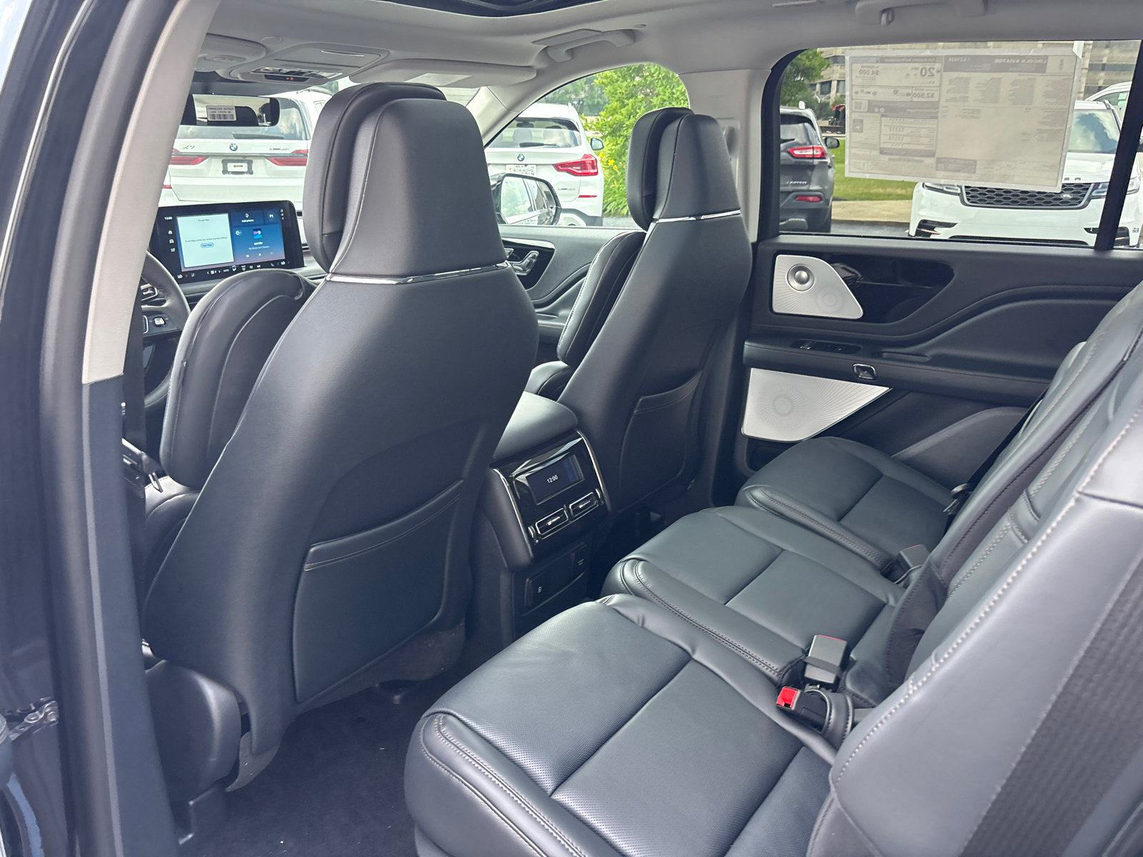 New 2026 Lincoln Aviator Reserve AWD/4WD image 27