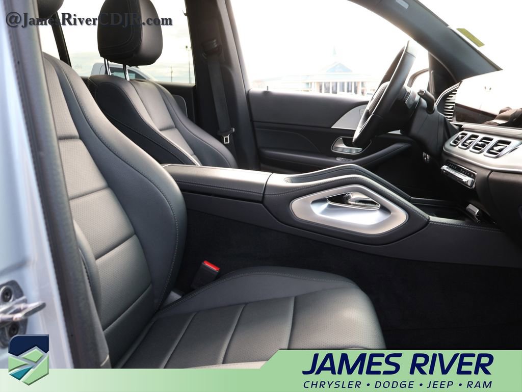 Used 2025 Mercedes-Benz GLE 350 4MATIC image 9