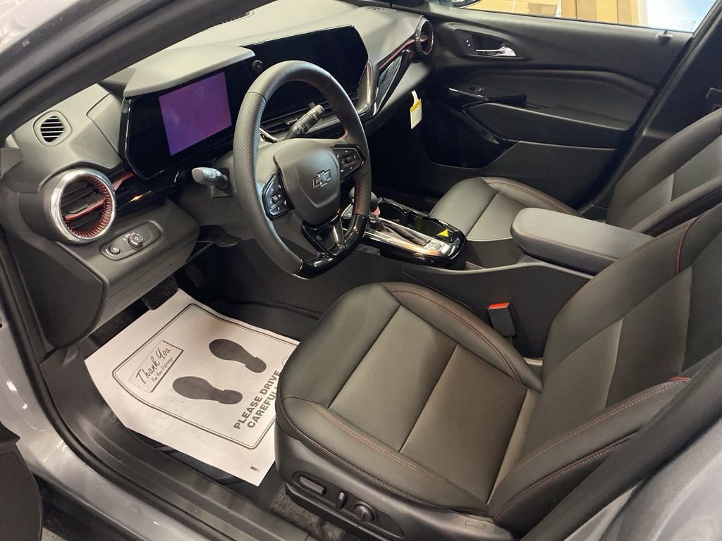 New 2026 Chevrolet Trax RS w/ Sunroof Package image 11