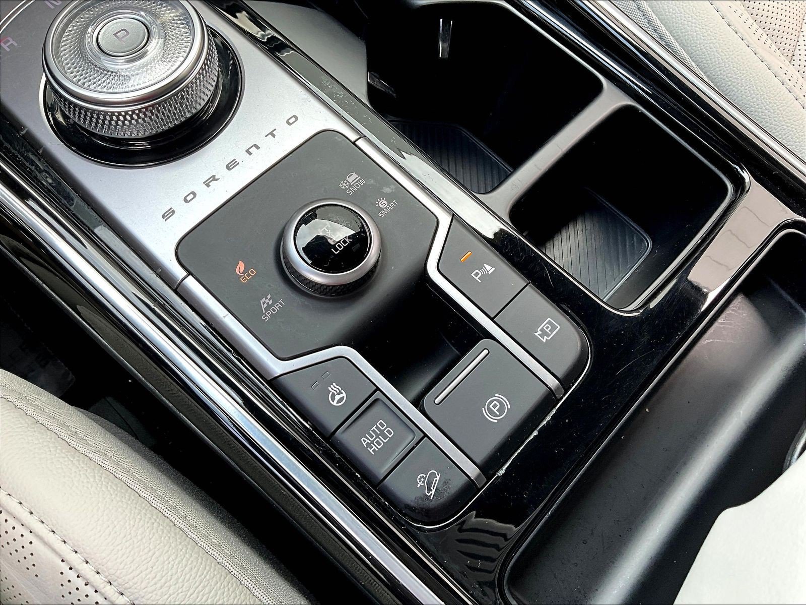 Certified 2025 Kia Sorento SX Prestige AWD/4WD image 41