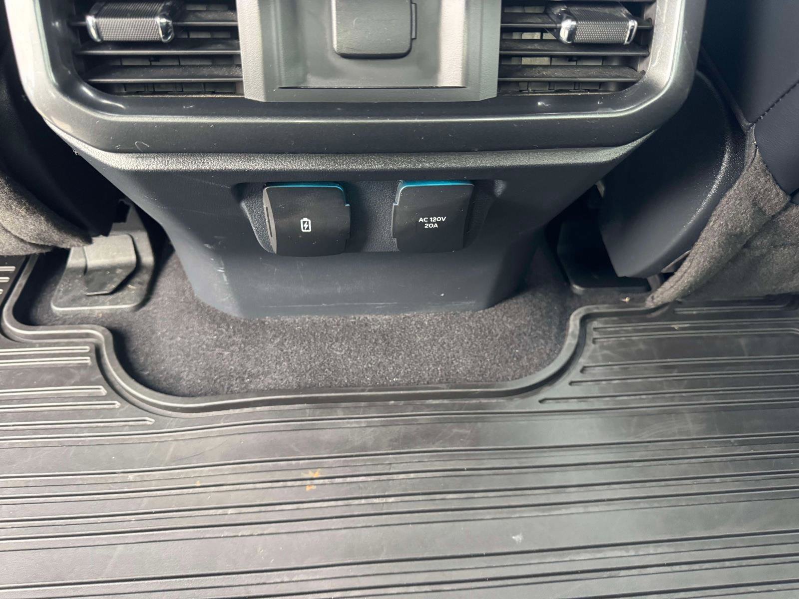 Used 2023 Ford F150 Lariat AWD/4WD image 21
