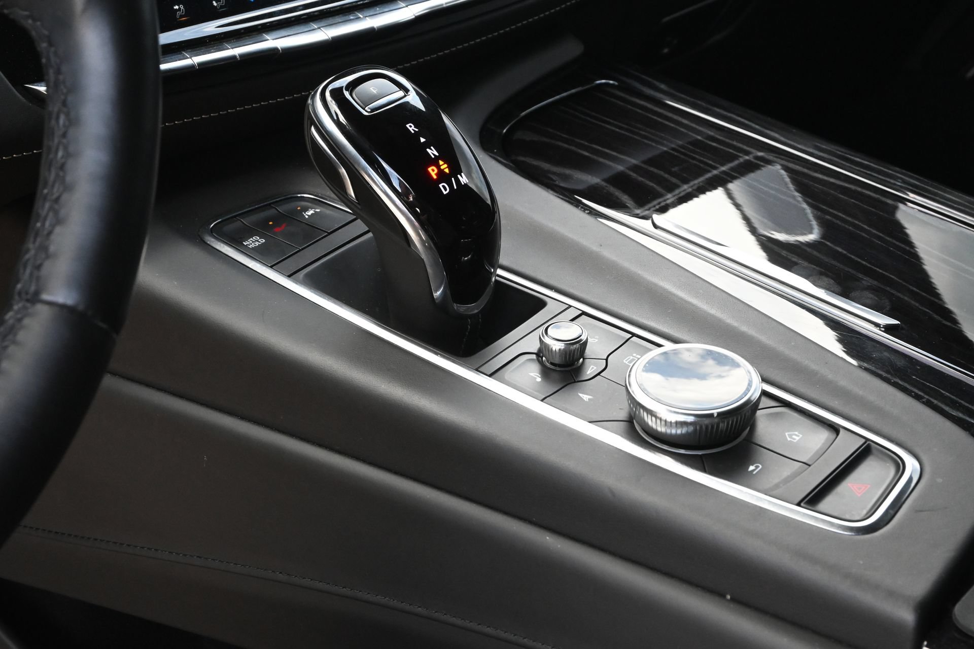 Used 2023 Cadillac Escalade V AWD/4WD image 15