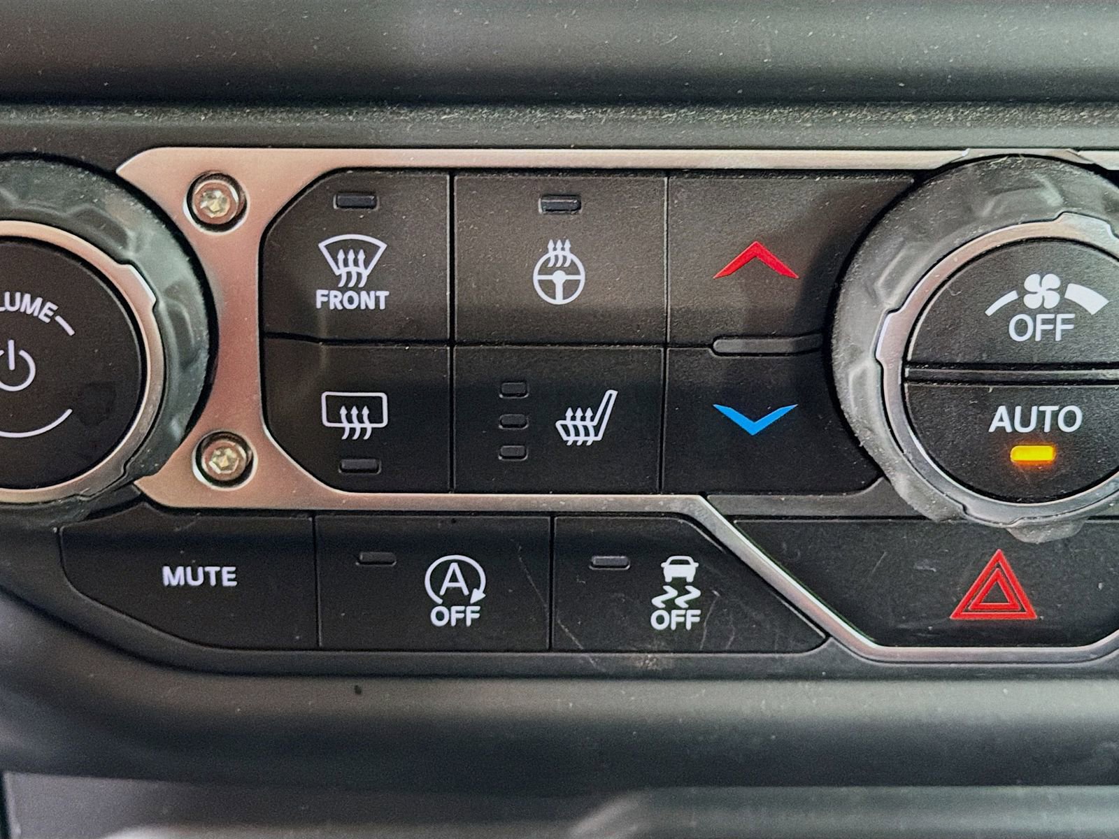 Used 2021 Jeep Wrangler Sport image 22