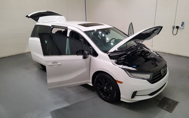 Used 2024 Honda Odyssey Sport image 12