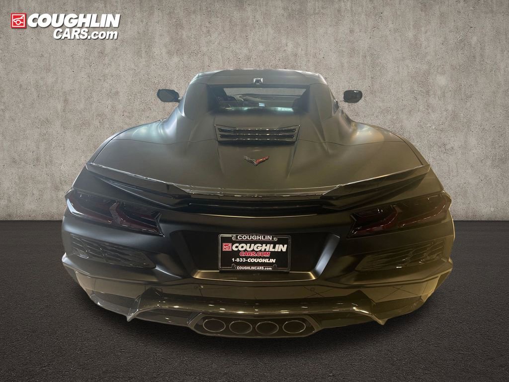 Used 2025 Chevrolet Corvette Z06 w/ Stealth Interior Trim Package RWD image 5