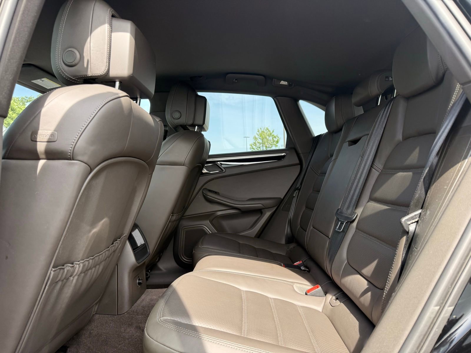 Used 2015 Porsche Macan S image 23