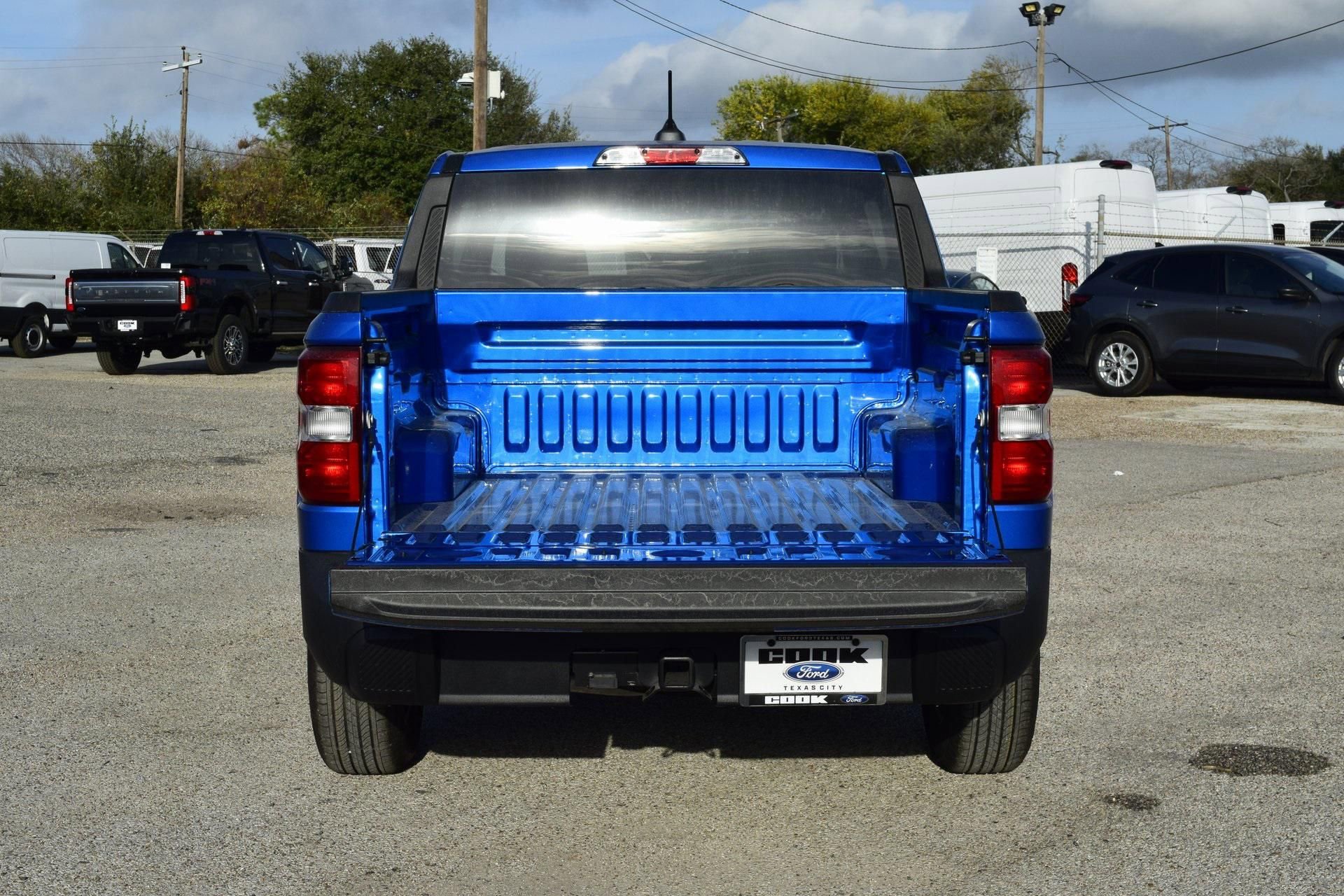 New 2026 Ford Maverick XL image 21