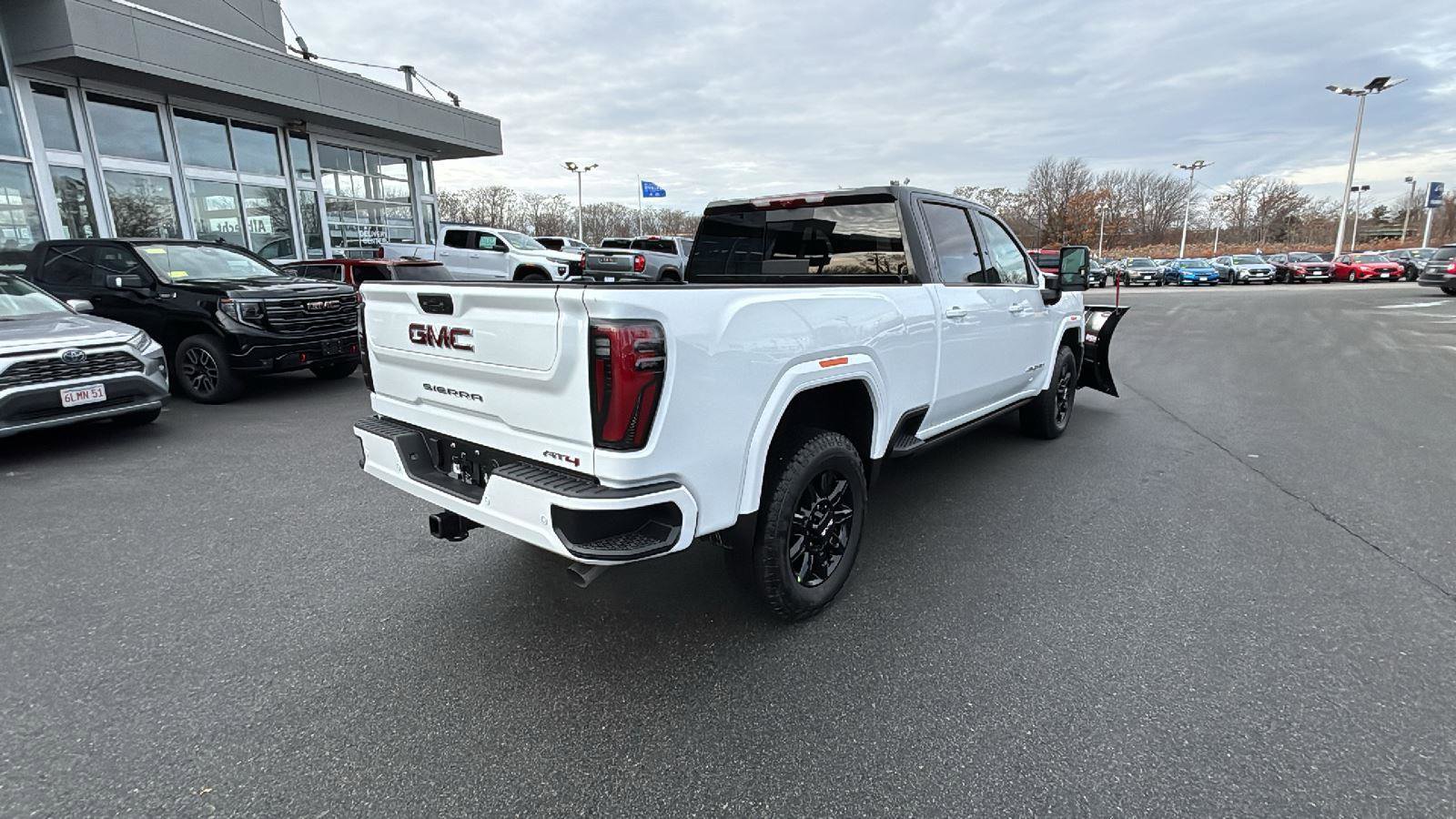 New 2026 GMC Sierra 2500 AT4 w/ AT4 Premium Plus Package image 7