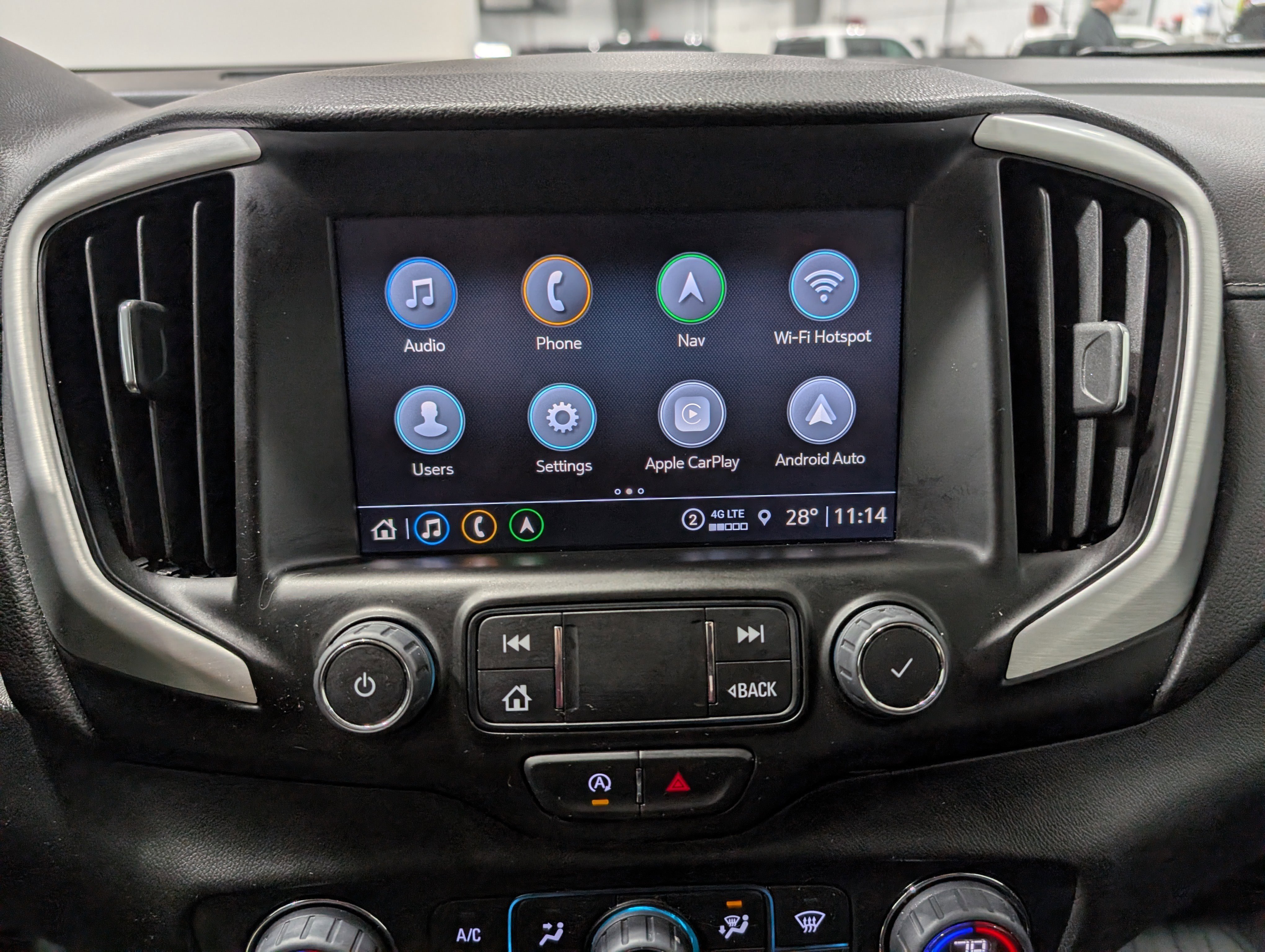 Used 2023 GMC Terrain SLT w/ Infotainment Package II image 25