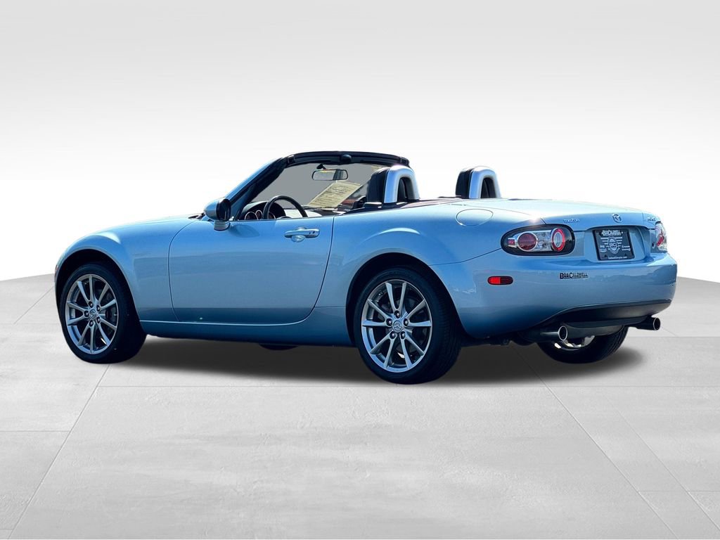 Used 2008 MAZDA MX-5 Miata RWD image 6
