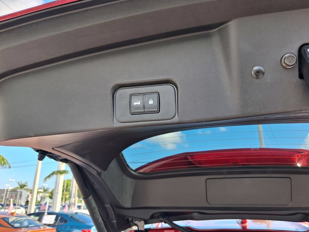 Used 2026 Nissan Rogue SV FWD image 13