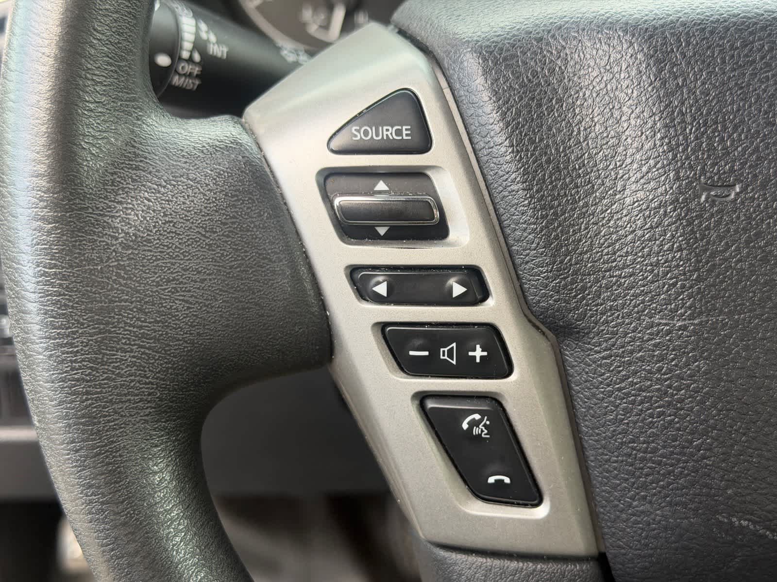 Used 2017 Nissan Titan S RWD image 15