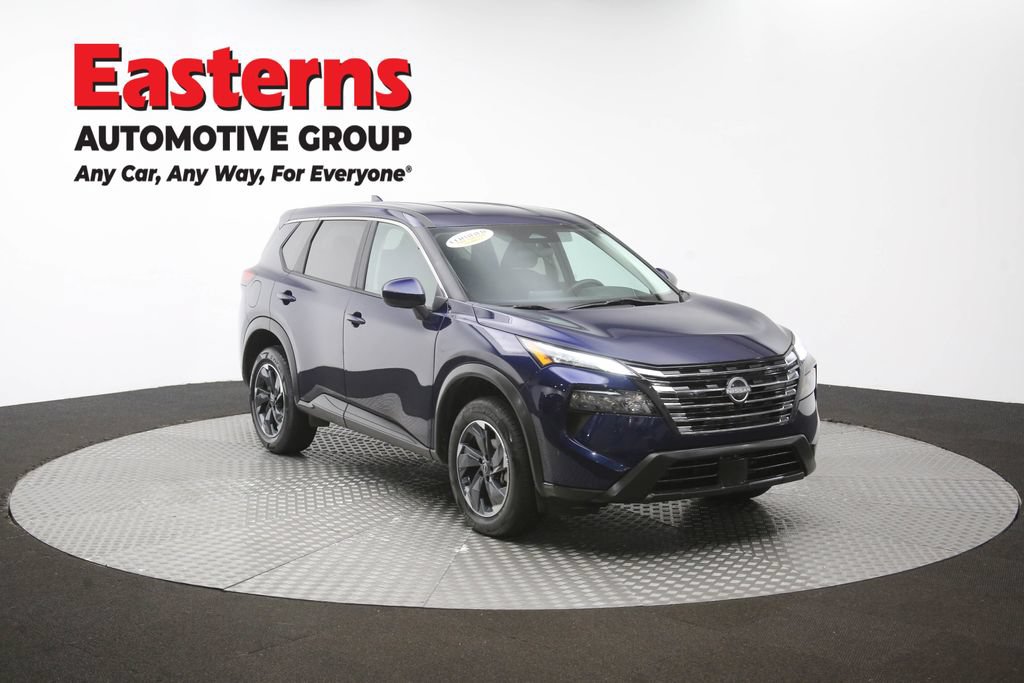 Used 2024 Nissan Rogue SV AWD/4WD image 49