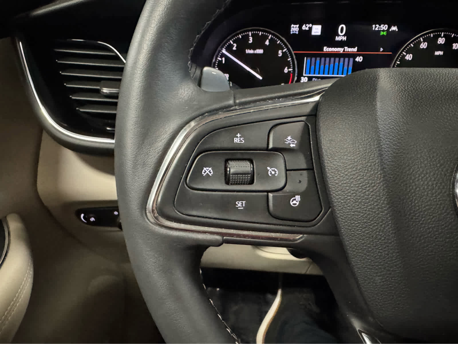 Certified 2022 Buick Envision Avenir w/ Technology Package II image 21