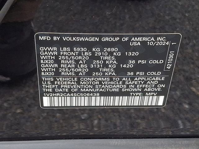 Used 2025 Volkswagen Atlas SE AWD/4WD image 29