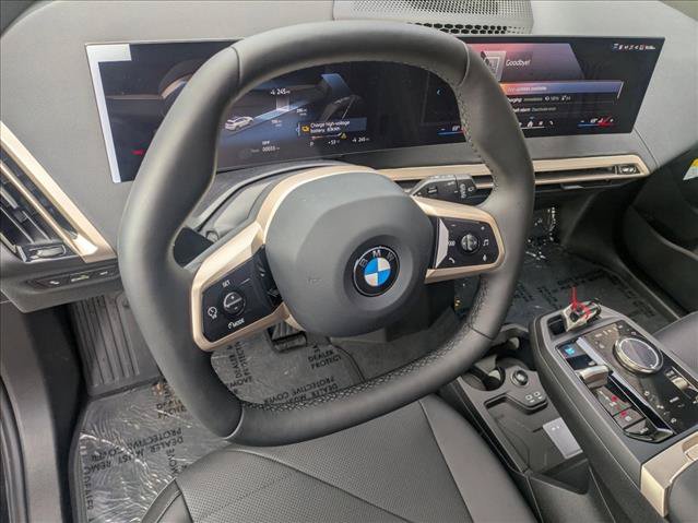 Used 2026 BMW iX xDrive60 AWD/4WD image 3