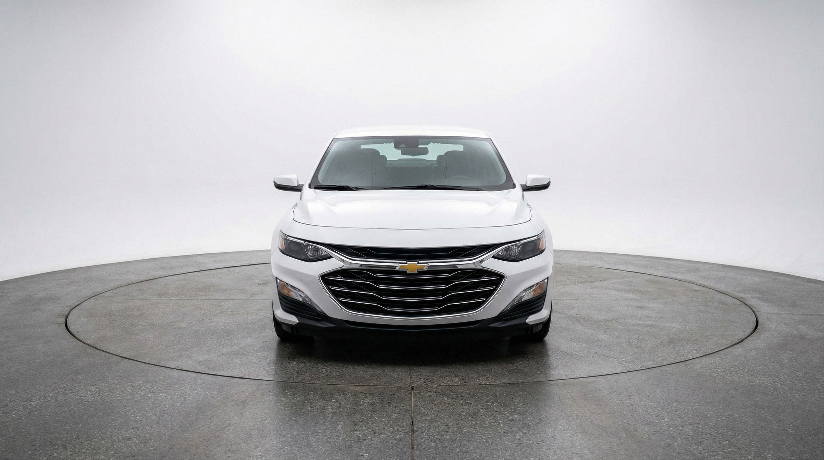 Used 2024 Chevrolet Malibu LT image 2