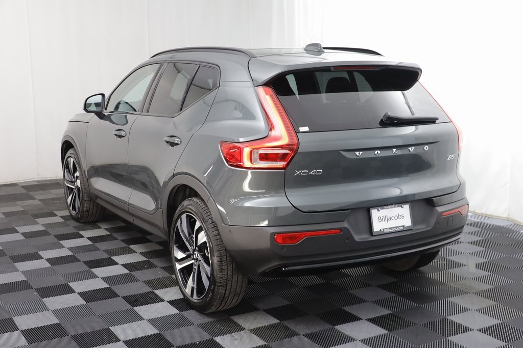 Used 2026 Volvo XC40 B5 Ultra w/ Climate Package image 16