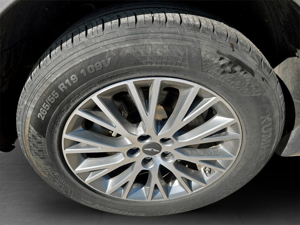 Used 2024 Genesis GV80 2.5T image 34