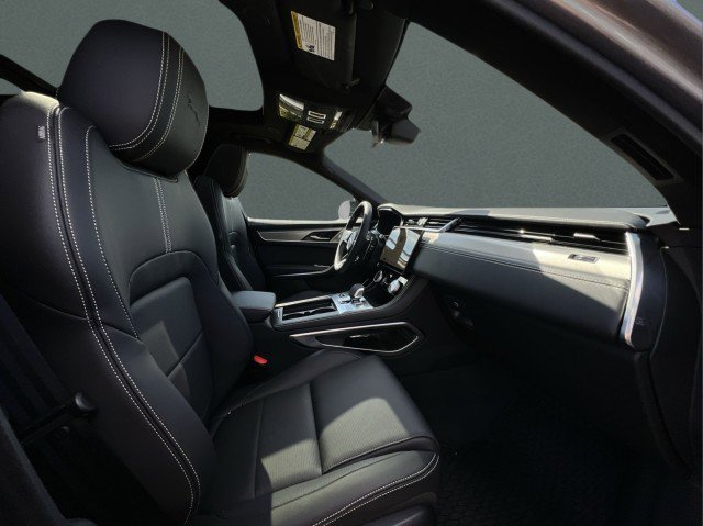 New 2026 Jaguar F-PACE R-Dynamic S image 23