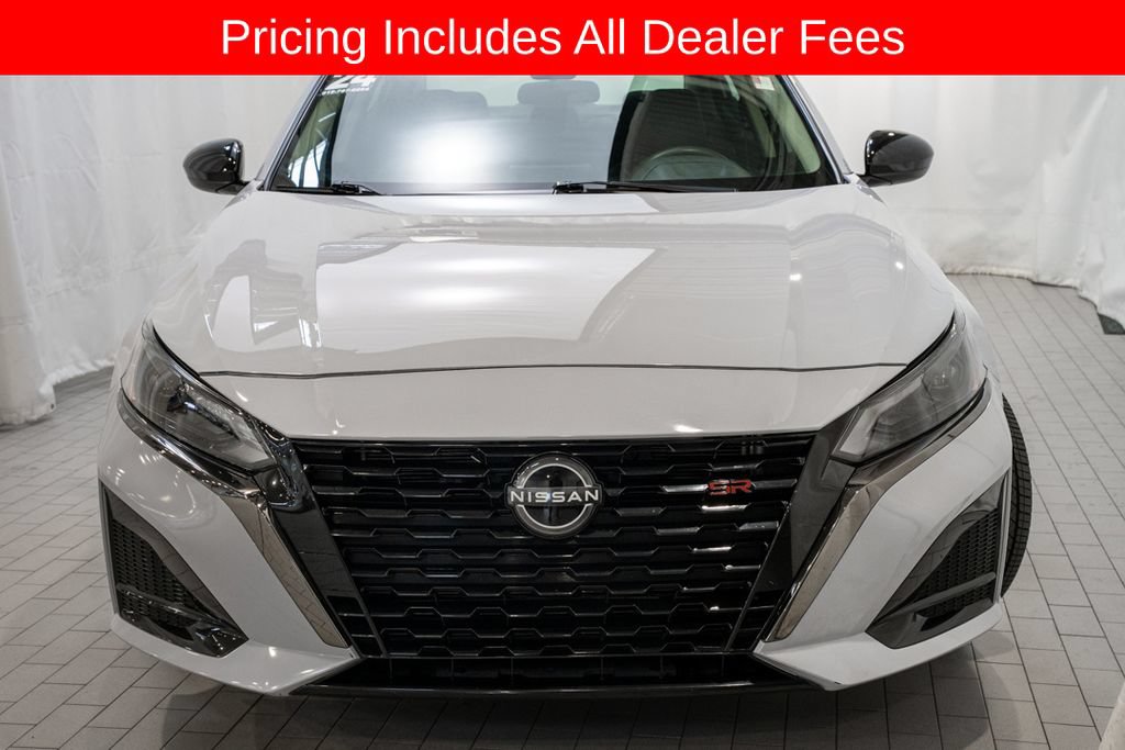 Certified 2024 Nissan Altima 2.5 SR FWD image 2