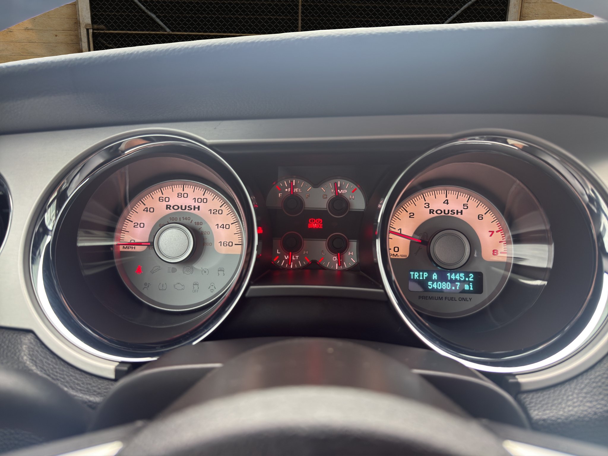 Used 2012 Ford Mustang GT Premium w/ HID Headlamps & Security Pkg RWD image 27