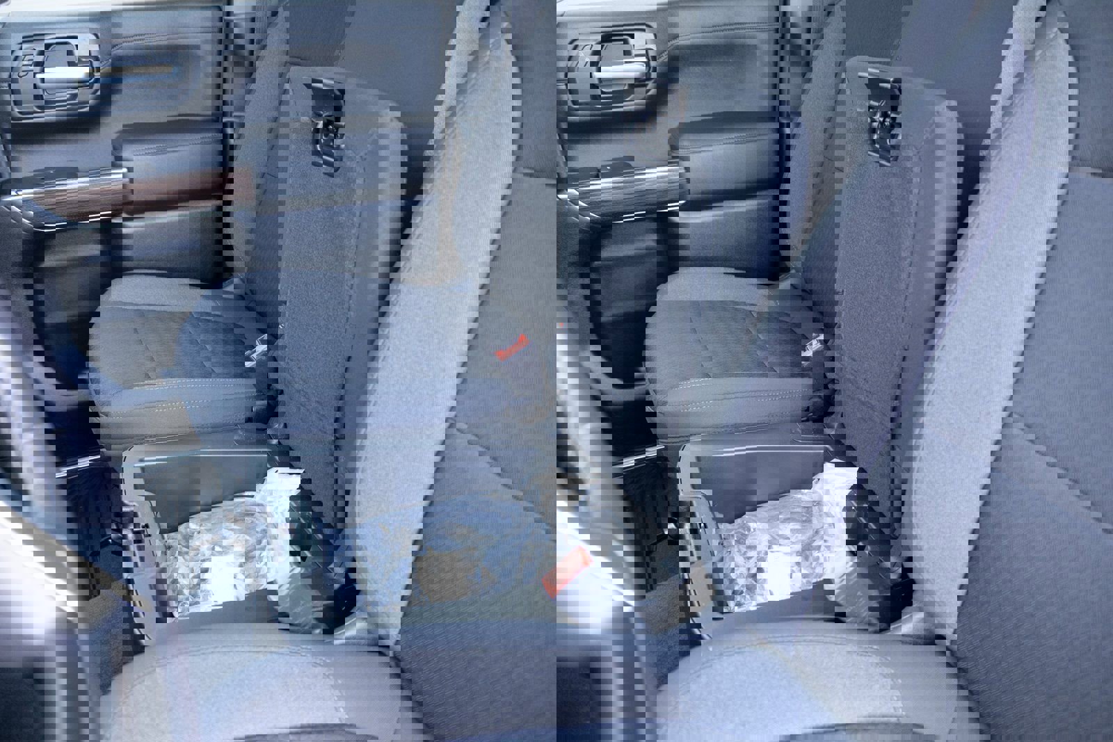 Used 2021 Chevrolet Silverado 1500 LT w/ Work Truck Package image 9