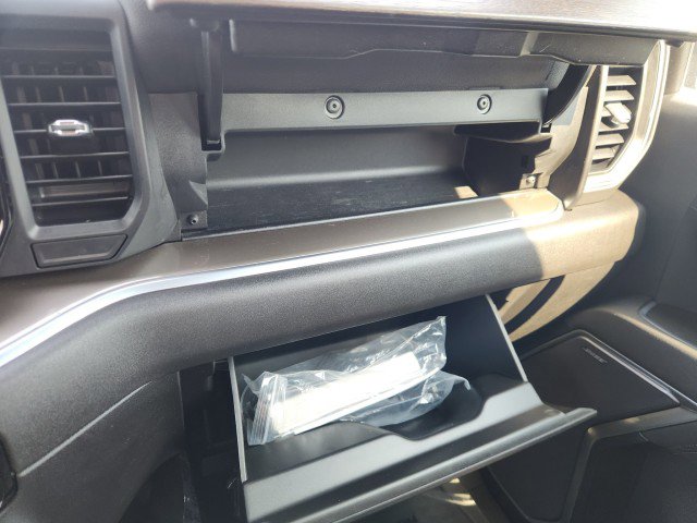 Used 2022 Chevrolet Silverado 1500 High Country w/ High Country Premium Package image 58