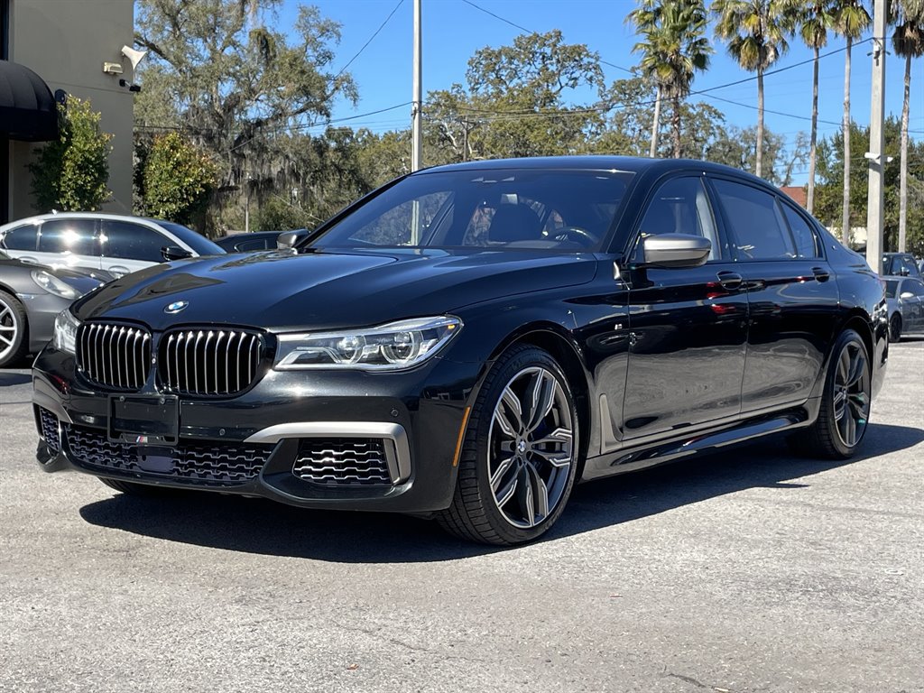 Used 2018 BMW M760i xDrive w/ Luxury Rear Seating Package AWD/4WD image 10