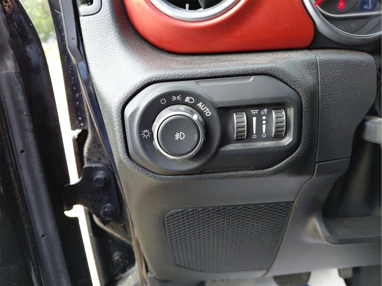 Used 2021 Jeep Wrangler Unlimited Rubicon image 13