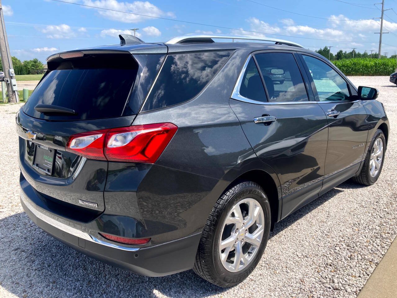 Used 2018 Chevrolet Equinox Premier w/ LPO, Cargo Package FWD image 7