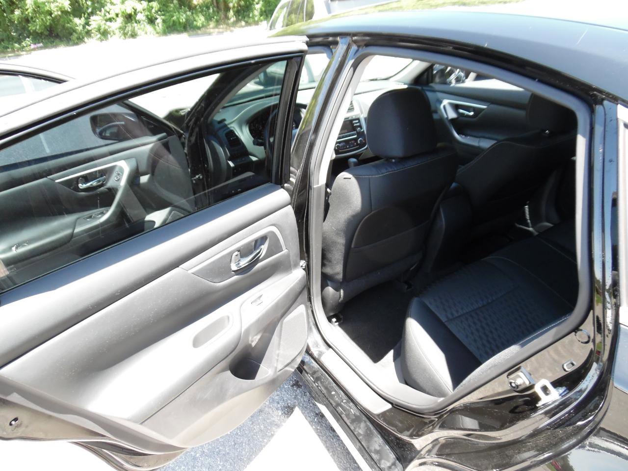 Used 2017 Nissan Altima 2.5 SV FWD image 17