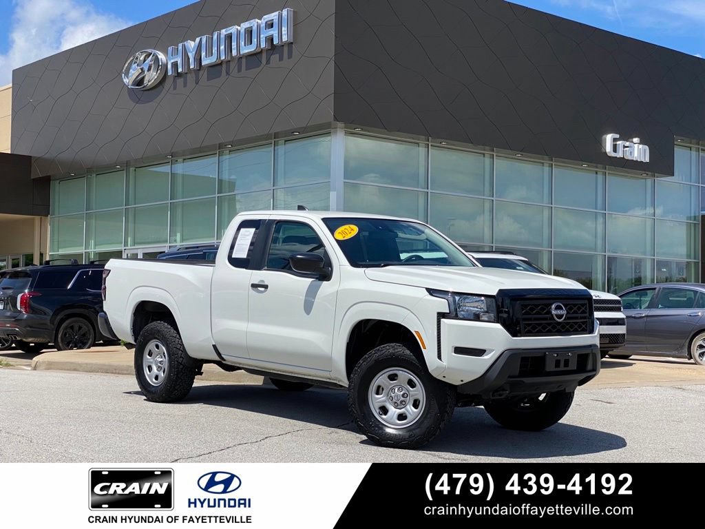 Used 2024 Nissan Frontier S AWD/4WD image 1