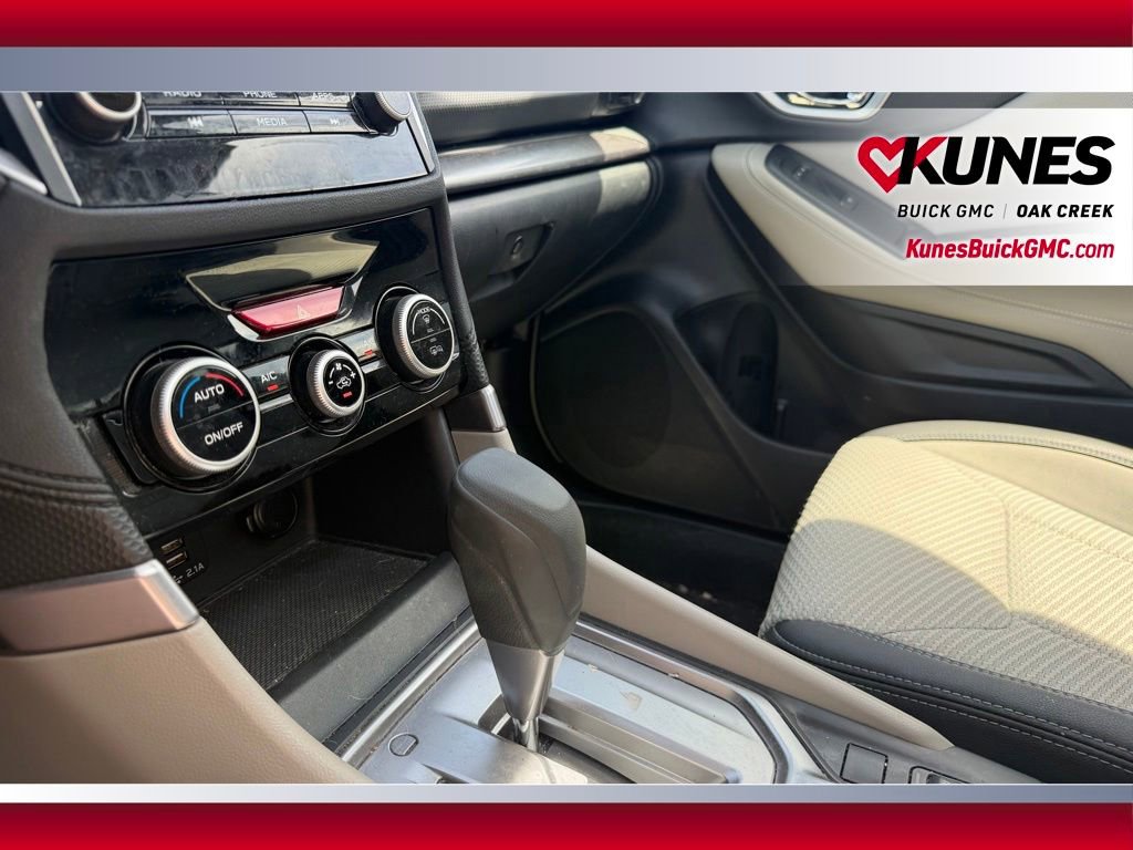 Used 2023 Subaru Forester Premium AWD/4WD image 21