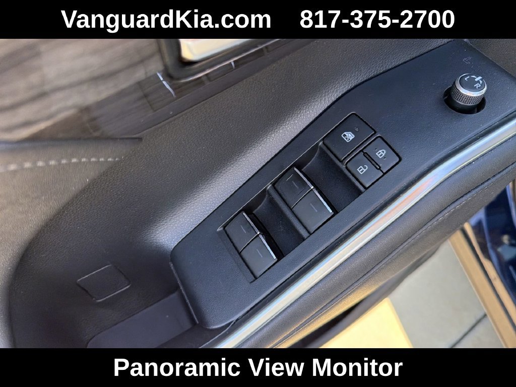 Used 2021 Toyota Highlander Limited FWD image 17