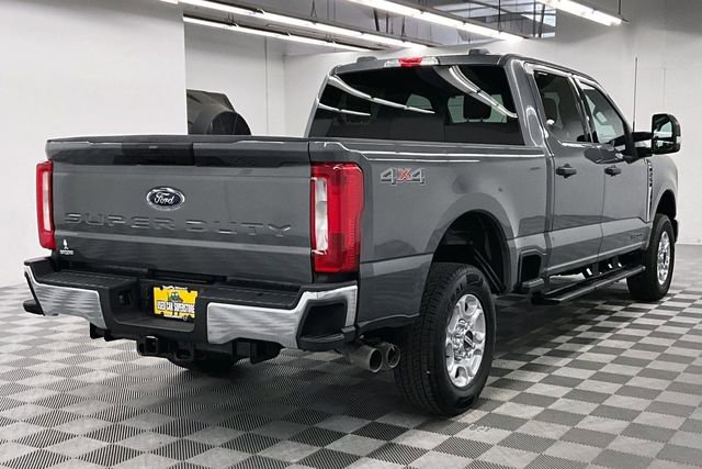 Used 2025 Ford F250 XLT AWD/4WD image 12