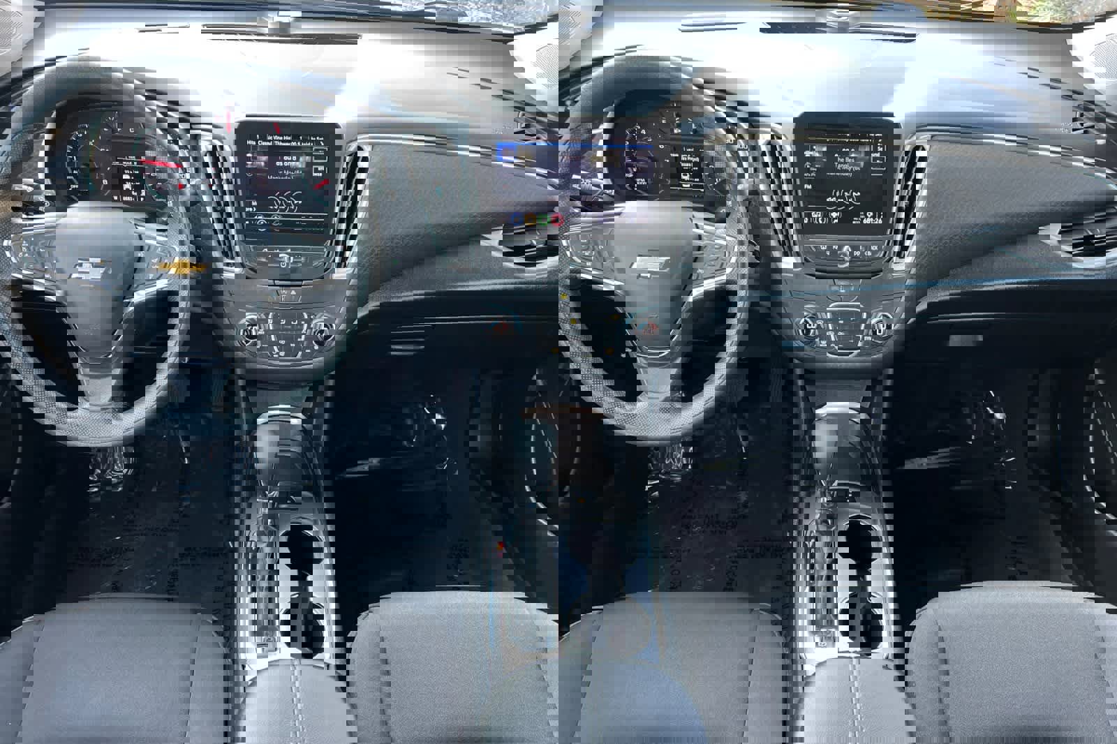 Used 2024 Chevrolet Malibu LT image 4