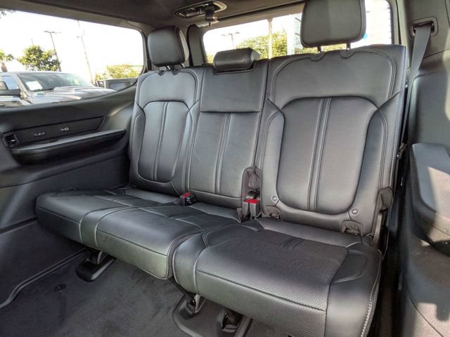 New 2026 Jeep Grand Wagoneer Limited AWD/4WD image 13