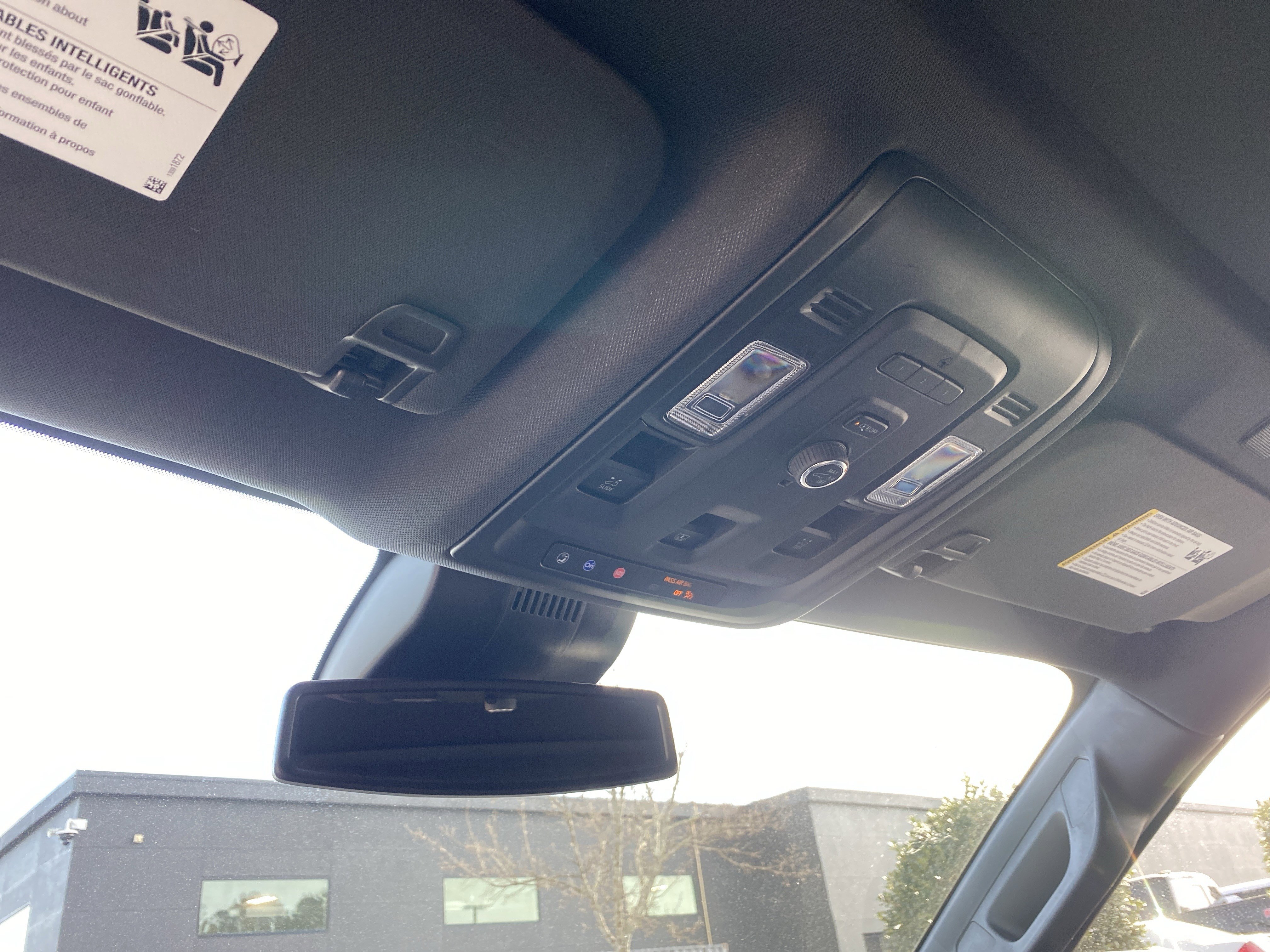 Used 2023 GMC Yukon SLT image 22
