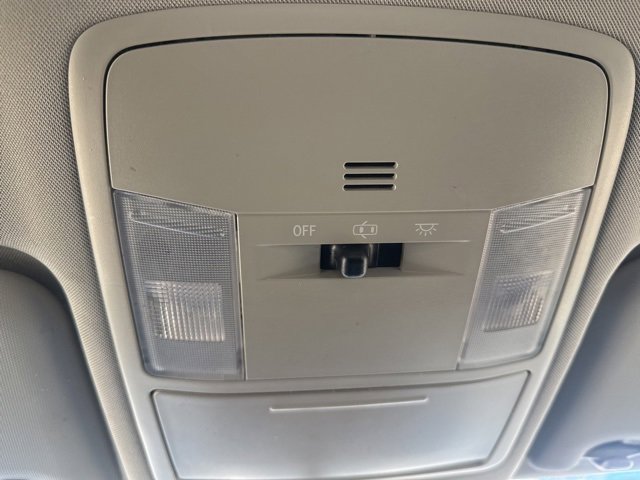 Used 2018 Toyota RAV4 LE image 26